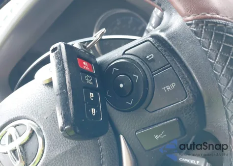 2016 Toyota Rav4 Limited z USA, uszkodzony, nr VIN 2T3DFREV6GW537552